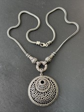 Très Beau Collier Chaîne En