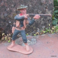 1/32 SOLDAT PLASTIQUE FAR WEST FIGURINE COWBOY TYPE COMANSI JECSAN REAMSA
