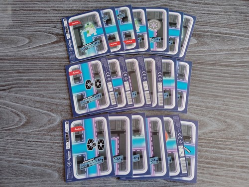 Lot pochettes auchan - 19,