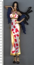 Figurine : Princesse Serpent BOA HANCOCK, debout robe blanche - 22 cm