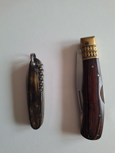 Couteaux anciens pliants - couteaux,