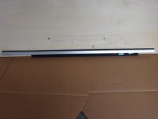 Audi RS4 8K Rebord de la Fenêtre 8K0853764J 1L1 Arrière Droit Alu Mat Moulure