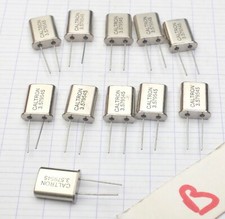 1x CALTRON Quartz Oscillateur