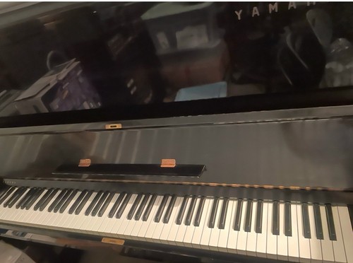 Yamaha upright piano - yamaha, u3