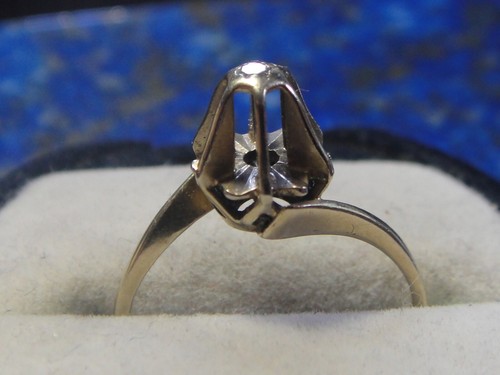 Bague ancienne solitaire - , or