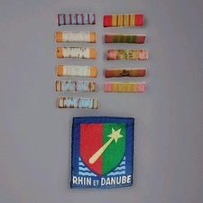 Écusson Rhin et Danube et 11 barrettes de rubans Croix de Guerre WW2 d'époque 