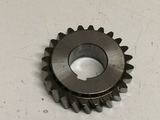 UN PIGNON DIVERS PIECE MOTEUR