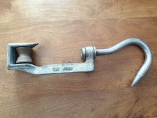 Ancien Crochet de Boucher