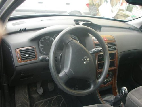Moteur essuie glace avant