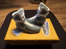 Custom 1/6 Scale Nike Air Mag