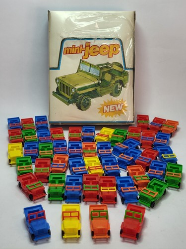 Ancien jouet plastique - ancien, en