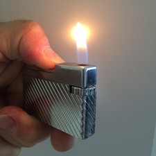 BEAU BRIQUET A GAZ  SILVER MATCH   DORE ARGENT  FONCTIONNEL