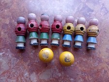 Lot De 7 Anciens Joueurs En Bois De Baby Foot + 2 Poignées En Bois. A restaurer 