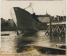 Nantes (Loire-Atlantique). Lancement du bateau " Hébé ".