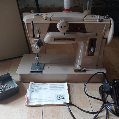 Machine coudre singer - machine,