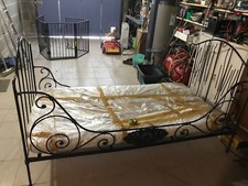 lit banquette fer bleu peinture un cote plus court si banquette