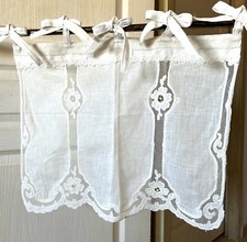 Petit RIDEAU "VINTAGE" Fait main, blanc cassé , dentelle, style ancien shabby