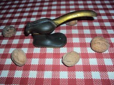 objet ancien casse noix noisettes vintage Israël collection cuisine