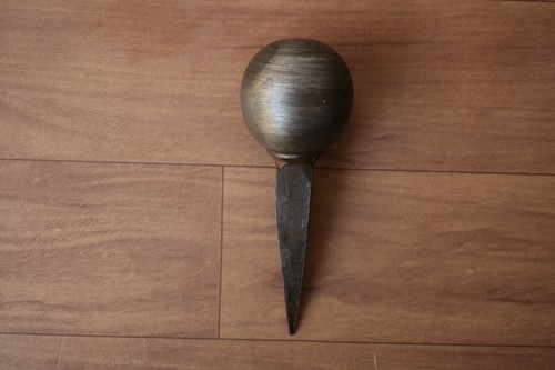 Ancien outil enclume fer - ancien,