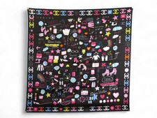NEUF FOULARD CHANEL CC DISCO ROLLER LOS ANGELES CARRE 90 SOIE MULTICOLORE 530€