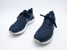 Nike Legend React 2 Sneakers