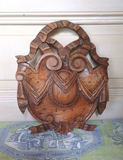 Ancien Fronton bois sculpté