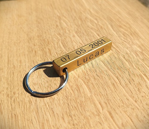 Porte clé gravé laiton - gravé,