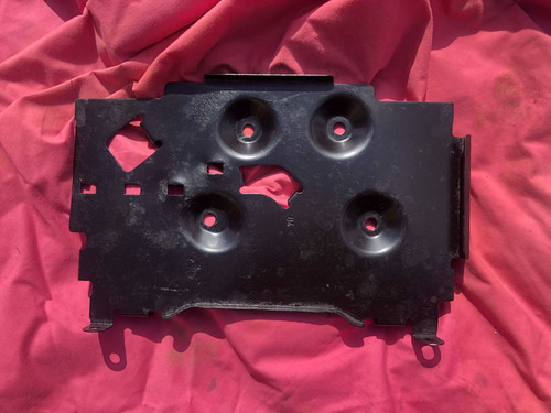 Support fixation batterie - fixation, de
