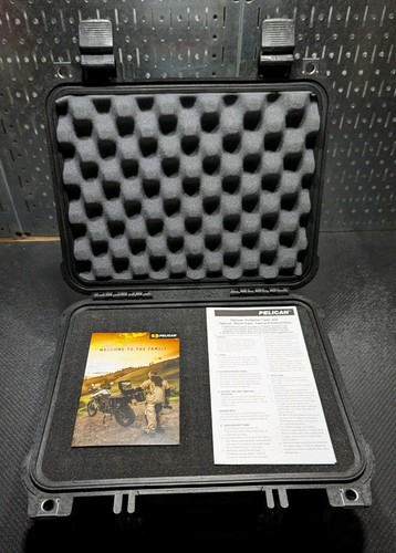Watertight black pelican hard - black,