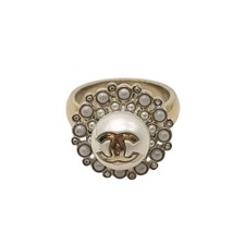 CHANEL Bague ornée de perles