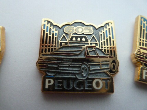 Pin voiture peugeot - /,