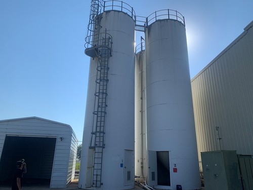 Approx 000 gallon - 30,000, vertical