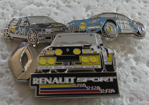Beau pin alpine 110 - pin's,