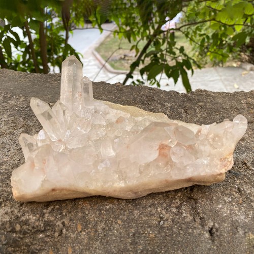 Quartz cristal cluster - quartz, g