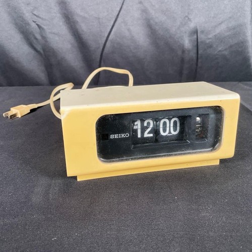 Seiko dp617 flip - clock, vintage