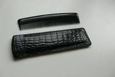 1 ETUI A PEIGNE  CROCO NOIR