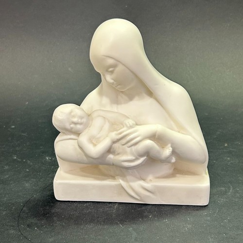Sculpture vierge tenant - de,