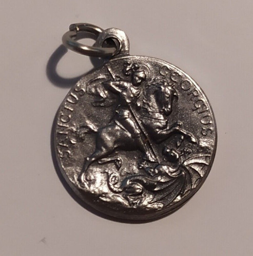 Belle médaille saint georges - saint,