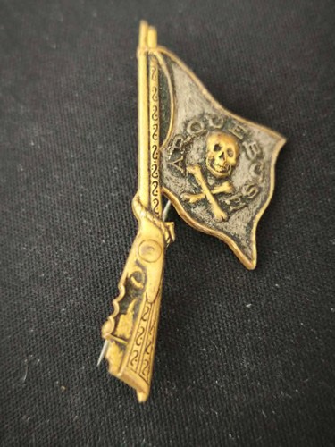 Rare pucelle militaire - rare,