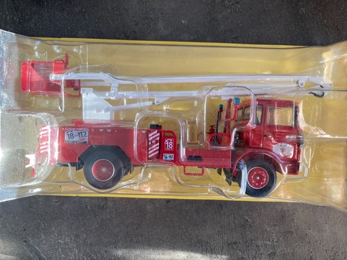 Camion pompier renault type - pompier,