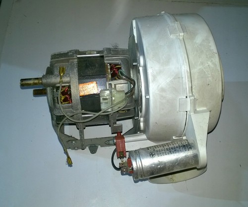 équipé moteur de - moteur,