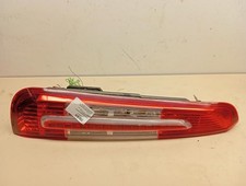 Feu arriere principal gauche