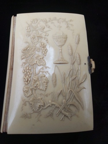 Ancien missel petit - , paroissien