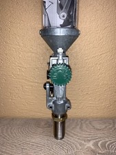 Vis de réglage verte foncé