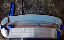 Petit massicot de bureau