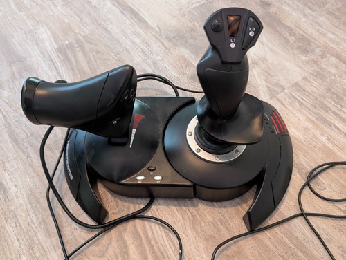 Thrustmaster flight hotas x - t-flight,