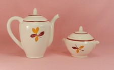 Cafetiere et sucrier faience