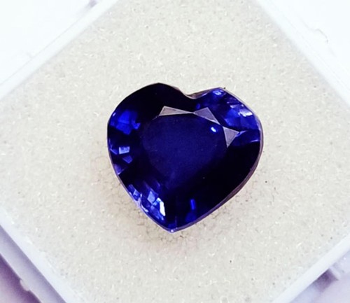 Gemme naturelle tanzanite - en,