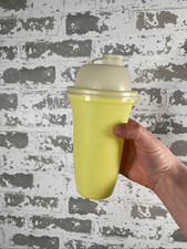 Tupperware plastic protein - |,