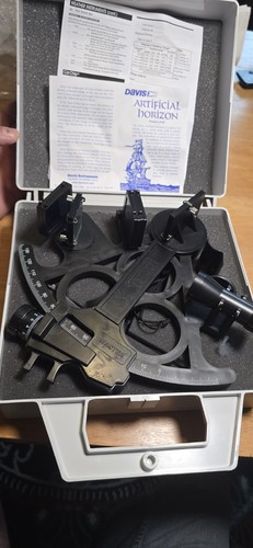 Davis instruments mark - instruments,
